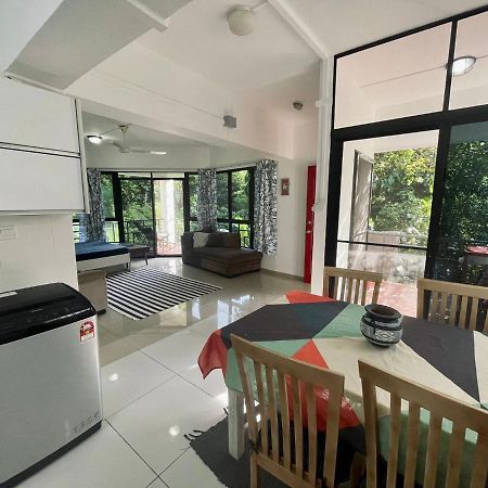 Kk Jungle Hideaway Lovely Apartment 5 Mins Walk To Town Кота-Кинабалу Экстерьер фото